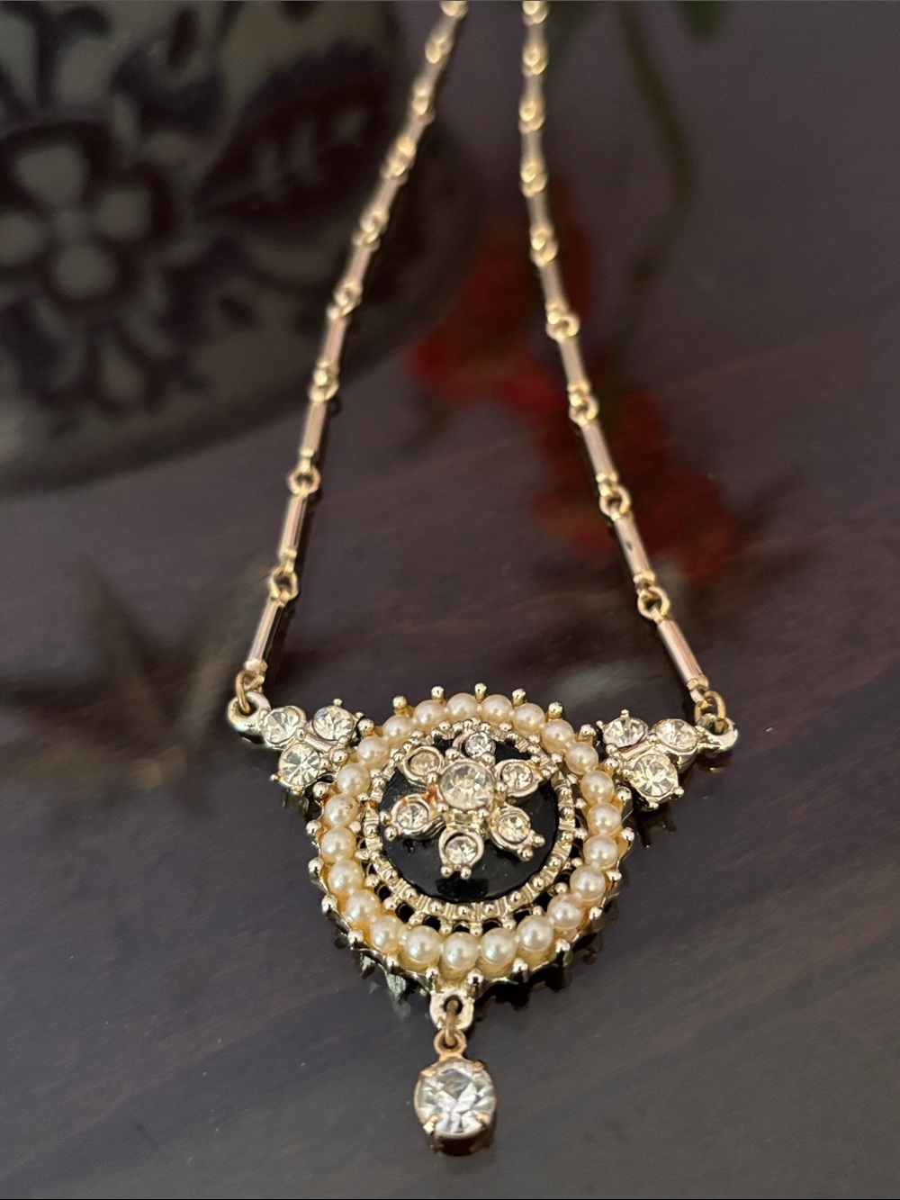Beautiful Floral Medallion Necklace
